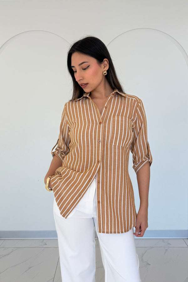 Blusa Fiorella Camel